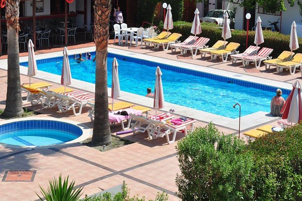 Sandy'S Studios Apartments & Log-Villas Kos-Stadt Exterior foto