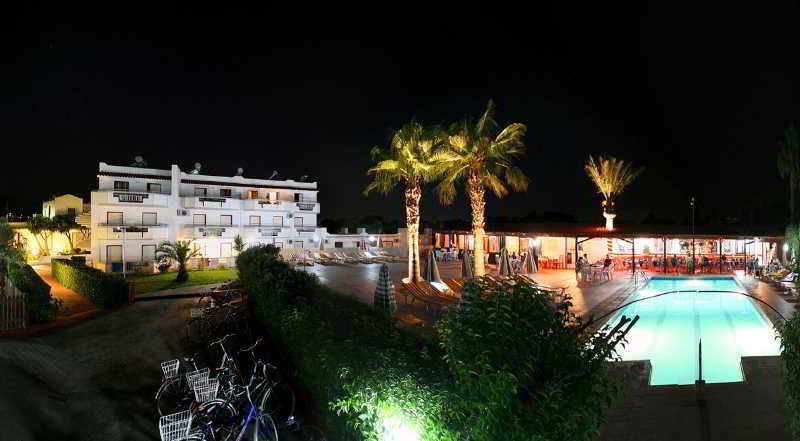 Sandy'S Studios Apartments & Log-Villas Kos-Stadt Exterior foto