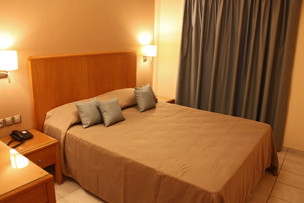 Sandy'S Studios Apartments & Log-Villas Kos-Stadt Exterior foto